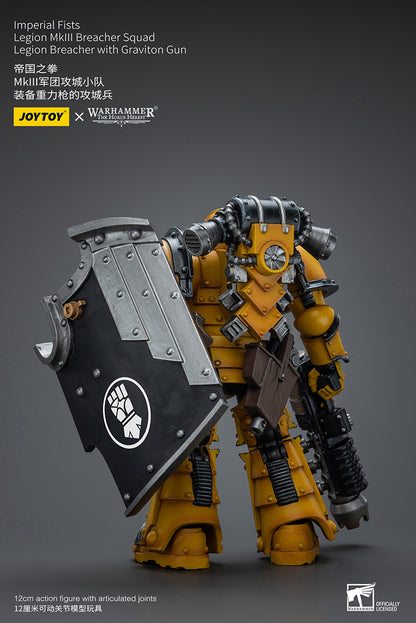 Imperial Fists: Legion MkIII Breacher Squad - Legion Breacher with Graviton Gun