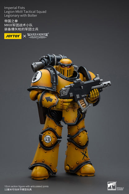 Imperial Fists: Legion MkIII Tactical Squad - Legionary with Bolter