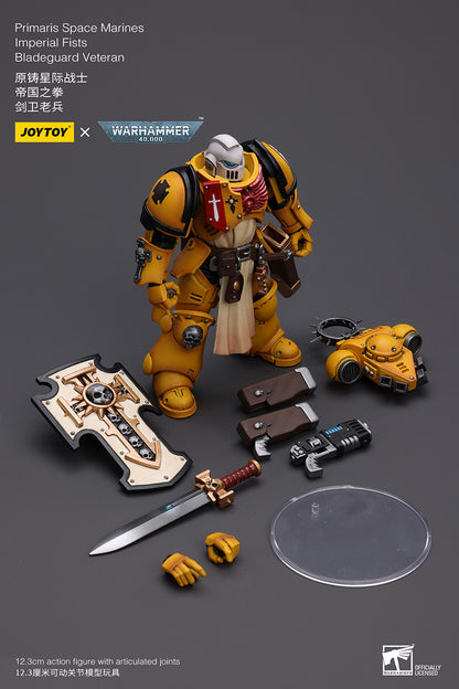 Imperial Fists: Bladeguard Veteran